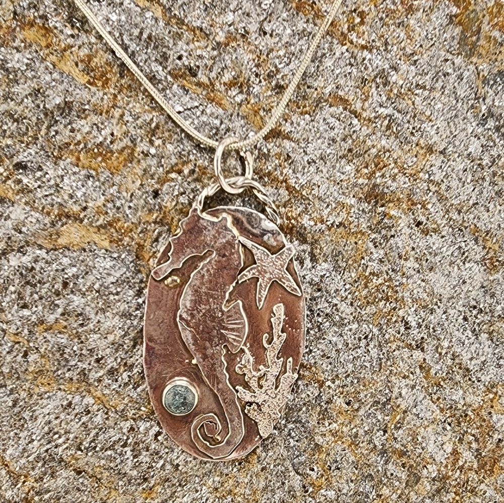 TURQUOISE SEA HORSE PENDANT HANDCRAFTED WITH RECYCLED STERLING SILVER METAL - Picture 5 of 7